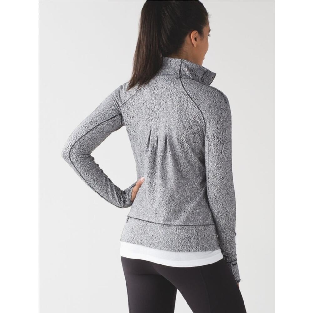 Lululemon Rush Hour 1/2 Zip Luon Spray Jacquard White Black Pullover size 8 Run - Picture 2 of 10